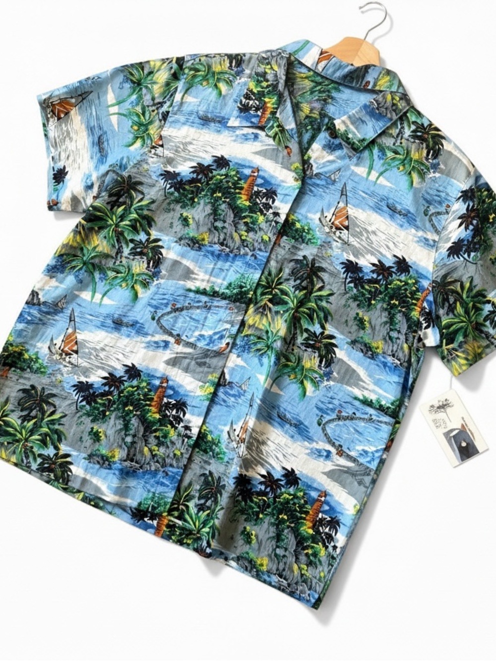 OP / Ocean Pacific Vintage  Blue Tropical Island Print Short-Sleeve Shirt
Large